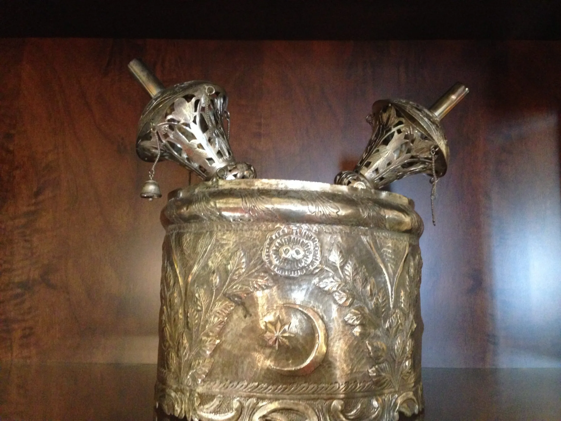 Torah crown.